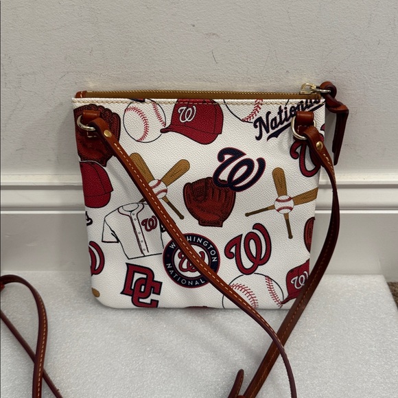 Dooney & Bourke Washington Nationals baseball MLB Crossbody bag - Picture 5 of 11